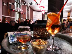 [P08] Vip bar » foto by daniel adrian
 - 
<span class="allrVoted glyphicon glyphicon-heart hidden" id="av1085017"></span>
<a class="m-l-10 hidden" id="sv1085017" onclick="voting_Foto_DelVot(,1085017,21570)" role="button">șterge vot <span class="glyphicon glyphicon-remove"></span></a>
<a id="v91085017" class=" c-red"  onclick="voting_Foto_SetVot(1085017)" role="button"><span class="glyphicon glyphicon-heart-empty"></span> <b>LIKE</b> = Votează poza</a> <img class="hidden"  id="f1085017W9" src="/imagini/loader.gif" border="0" /><span class="AjErrMes hidden" id="e1085017ErM"></span>