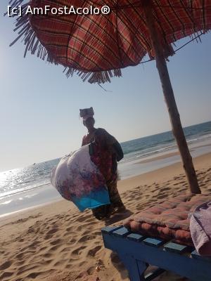 [P24] o vânzătoare ambulantă » foto by robert
 - 
<span class="allrVoted glyphicon glyphicon-heart hidden" id="av835610"></span>
<a class="m-l-10 hidden" id="sv835610" onclick="voting_Foto_DelVot(,835610,21572)" role="button">șterge vot <span class="glyphicon glyphicon-remove"></span></a>
<a id="v9835610" class=" c-red"  onclick="voting_Foto_SetVot(835610)" role="button"><span class="glyphicon glyphicon-heart-empty"></span> <b>LIKE</b> = Votează poza</a> <img class="hidden"  id="f835610W9" src="/imagini/loader.gif" border="0" /><span class="AjErrMes hidden" id="e835610ErM"></span>