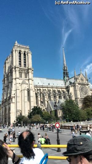 [P18] Notre-Dame catedrala in stil gotic vazuta din lateral- de deasupra Senei.  » foto by florintoma
 - 
<span class="allrVoted glyphicon glyphicon-heart hidden" id="av558105"></span>
<a class="m-l-10 hidden" id="sv558105" onclick="voting_Foto_DelVot(,558105,21578)" role="button">șterge vot <span class="glyphicon glyphicon-remove"></span></a>
<a id="v9558105" class=" c-red"  onclick="voting_Foto_SetVot(558105)" role="button"><span class="glyphicon glyphicon-heart-empty"></span> <b>LIKE</b> = Votează poza</a> <img class="hidden"  id="f558105W9" src="/imagini/loader.gif" border="0" /><span class="AjErrMes hidden" id="e558105ErM"></span>