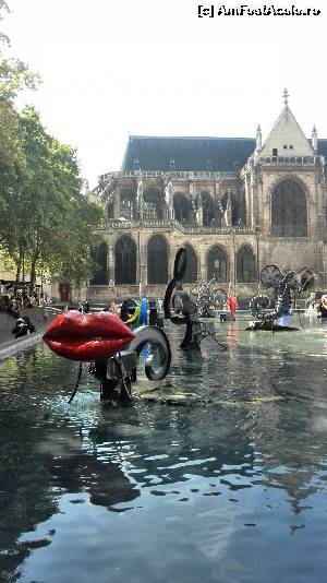 [P21] Salvador Dali prezent si in capitala franceza- exponatele sunt angrenate de motorase.  » foto by florintoma
 - 
<span class="allrVoted glyphicon glyphicon-heart hidden" id="av558109"></span>
<a class="m-l-10 hidden" id="sv558109" onclick="voting_Foto_DelVot(,558109,21578)" role="button">șterge vot <span class="glyphicon glyphicon-remove"></span></a>
<a id="v9558109" class=" c-red"  onclick="voting_Foto_SetVot(558109)" role="button"><span class="glyphicon glyphicon-heart-empty"></span> <b>LIKE</b> = Votează poza</a> <img class="hidden"  id="f558109W9" src="/imagini/loader.gif" border="0" /><span class="AjErrMes hidden" id="e558109ErM"></span>