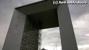 [P19] Grand Arc de la Defense (chiar ca e mare...)  » foto by chilli_pepper
 - 
<span class="allrVoted glyphicon glyphicon-heart hidden" id="av544747"></span>
<a class="m-l-10 hidden" id="sv544747" onclick="voting_Foto_DelVot(,544747,21578)" role="button">șterge vot <span class="glyphicon glyphicon-remove"></span></a>
<a id="v9544747" class=" c-red"  onclick="voting_Foto_SetVot(544747)" role="button"><span class="glyphicon glyphicon-heart-empty"></span> <b>LIKE</b> = Votează poza</a> <img class="hidden"  id="f544747W9" src="/imagini/loader.gif" border="0" /><span class="AjErrMes hidden" id="e544747ErM"></span>