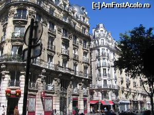[P09] Superbele clădiri din Paris cu cinci etaje şi al şaselea retras din timpul lui Haussmann.  » foto by Michi
 - 
<span class="allrVoted glyphicon glyphicon-heart hidden" id="av510934"></span>
<a class="m-l-10 hidden" id="sv510934" onclick="voting_Foto_DelVot(,510934,21578)" role="button">șterge vot <span class="glyphicon glyphicon-remove"></span></a>
<a id="v9510934" class=" c-red"  onclick="voting_Foto_SetVot(510934)" role="button"><span class="glyphicon glyphicon-heart-empty"></span> <b>LIKE</b> = Votează poza</a> <img class="hidden"  id="f510934W9" src="/imagini/loader.gif" border="0" /><span class="AjErrMes hidden" id="e510934ErM"></span>