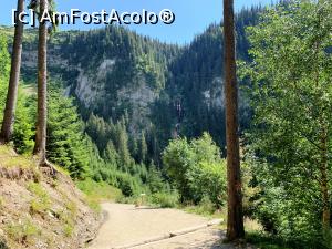 [P31] Cascada Cailor văzută la ieșire din pădure » foto by AZE
 - 
<span class="allrVoted glyphicon glyphicon-heart hidden" id="av1326321"></span>
<a class="m-l-10 hidden" id="sv1326321" onclick="voting_Foto_DelVot(,1326321,21579)" role="button">șterge vot <span class="glyphicon glyphicon-remove"></span></a>
<a id="v91326321" class=" c-red"  onclick="voting_Foto_SetVot(1326321)" role="button"><span class="glyphicon glyphicon-heart-empty"></span> <b>LIKE</b> = Votează poza</a> <img class="hidden"  id="f1326321W9" src="/imagini/loader.gif" border="0" /><span class="AjErrMes hidden" id="e1326321ErM"></span>