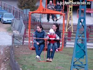 [P01] am plecatără cu telescaunul, spre munți » foto by Yersinia Pestis
 - 
<span class="allrVoted glyphicon glyphicon-heart hidden" id="av553304"></span>
<a class="m-l-10 hidden" id="sv553304" onclick="voting_Foto_DelVot(,553304,21579)" role="button">șterge vot <span class="glyphicon glyphicon-remove"></span></a>
<a id="v9553304" class=" c-red"  onclick="voting_Foto_SetVot(553304)" role="button"><span class="glyphicon glyphicon-heart-empty"></span> <b>LIKE</b> = Votează poza</a> <img class="hidden"  id="f553304W9" src="/imagini/loader.gif" border="0" /><span class="AjErrMes hidden" id="e553304ErM"></span>