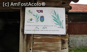 [P06] Afișul de pe Casa Sării privind (re) facerea sistemului de drenaj de către (Asociatia) ”Pays du Grand Bergeracois” » foto by Lucien
 - 
<span class="allrVoted glyphicon glyphicon-heart hidden" id="av835567"></span>
<a class="m-l-10 hidden" id="sv835567" onclick="voting_Foto_DelVot(,835567,21581)" role="button">șterge vot <span class="glyphicon glyphicon-remove"></span></a>
<a id="v9835567" class=" c-red"  onclick="voting_Foto_SetVot(835567)" role="button"><span class="glyphicon glyphicon-heart-empty"></span> <b>LIKE</b> = Votează poza</a> <img class="hidden"  id="f835567W9" src="/imagini/loader.gif" border="0" /><span class="AjErrMes hidden" id="e835567ErM"></span>