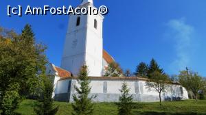 [P01] Vedere de ansamblu a Bisericii Uniatariene din Crăciunel. În față este zidul de incintă, iar în spate se detașează turnul (construcție mai recentă în stil gotic) atașat bisericii inițiale făcută în stil romanic.  » foto by Lucien
 - 
<span class="allrVoted glyphicon glyphicon-heart hidden" id="av974184"></span>
<a class="m-l-10 hidden" id="sv974184" onclick="voting_Foto_DelVot(,974184,21581)" role="button">șterge vot <span class="glyphicon glyphicon-remove"></span></a>
<a id="v9974184" class=" c-red"  onclick="voting_Foto_SetVot(974184)" role="button"><span class="glyphicon glyphicon-heart-empty"></span> <b>LIKE</b> = Votează poza</a> <img class="hidden"  id="f974184W9" src="/imagini/loader.gif" border="0" /><span class="AjErrMes hidden" id="e974184ErM"></span>