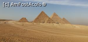 [P10] Piramidele din Giza, Cairo.  » foto by Aurici
 - 
<span class="allrVoted glyphicon glyphicon-heart hidden" id="av1155201"></span>
<a class="m-l-10 hidden" id="sv1155201" onclick="voting_Foto_DelVot(,1155201,21590)" role="button">șterge vot <span class="glyphicon glyphicon-remove"></span></a>
<a id="v91155201" class=" c-red"  onclick="voting_Foto_SetVot(1155201)" role="button"><span class="glyphicon glyphicon-heart-empty"></span> <b>LIKE</b> = Votează poza</a> <img class="hidden"  id="f1155201W9" src="/imagini/loader.gif" border="0" /><span class="AjErrMes hidden" id="e1155201ErM"></span>