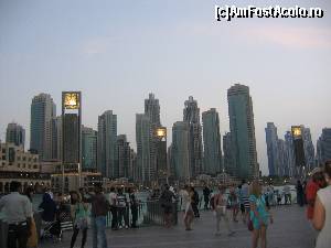 [P05] Langa Burj Khalifa si fantani » foto by monaserban
 - 
<span class="allrVoted glyphicon glyphicon-heart hidden" id="av506643"></span>
<a class="m-l-10 hidden" id="sv506643" onclick="voting_Foto_DelVot(,506643,21594)" role="button">șterge vot <span class="glyphicon glyphicon-remove"></span></a>
<a id="v9506643" class=" c-red"  onclick="voting_Foto_SetVot(506643)" role="button"><span class="glyphicon glyphicon-heart-empty"></span> <b>LIKE</b> = Votează poza</a> <img class="hidden"  id="f506643W9" src="/imagini/loader.gif" border="0" /><span class="AjErrMes hidden" id="e506643ErM"></span>