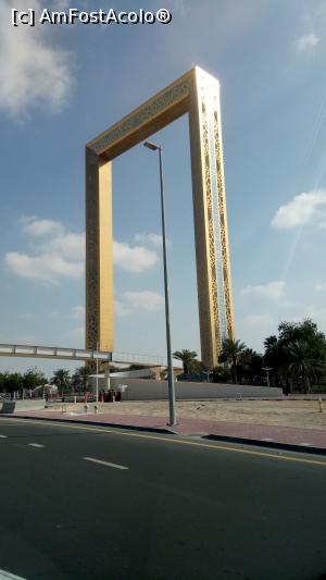 [P38] Dubai Frame » foto by eduardvl
 - 
<span class="allrVoted glyphicon glyphicon-heart hidden" id="av1057753"></span>
<a class="m-l-10 hidden" id="sv1057753" onclick="voting_Foto_DelVot(,1057753,21594)" role="button">șterge vot <span class="glyphicon glyphicon-remove"></span></a>
<a id="v91057753" class=" c-red"  onclick="voting_Foto_SetVot(1057753)" role="button"><span class="glyphicon glyphicon-heart-empty"></span> <b>LIKE</b> = Votează poza</a> <img class="hidden"  id="f1057753W9" src="/imagini/loader.gif" border="0" /><span class="AjErrMes hidden" id="e1057753ErM"></span>