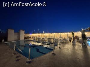 [P10] Hotel Jumeira Rotana,restaurantul de la piscină » foto by AZE
 - 
<span class="allrVoted glyphicon glyphicon-heart hidden" id="av1476399"></span>
<a class="m-l-10 hidden" id="sv1476399" onclick="voting_Foto_DelVot(,1476399,21612)" role="button">șterge vot <span class="glyphicon glyphicon-remove"></span></a>
<a id="v91476399" class=" c-red"  onclick="voting_Foto_SetVot(1476399)" role="button"><span class="glyphicon glyphicon-heart-empty"></span> <b>LIKE</b> = Votează poza</a> <img class="hidden"  id="f1476399W9" src="/imagini/loader.gif" border="0" /><span class="AjErrMes hidden" id="e1476399ErM"></span>