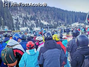 [P12] COADA DE LA ORA 15.39 LA LIFTUL 14, CCA 300 PERS!!  » foto by florion
 - 
<span class="allrVoted glyphicon glyphicon-heart hidden" id="av1140875"></span>
<a class="m-l-10 hidden" id="sv1140875" onclick="voting_Foto_DelVot(,1140875,21642)" role="button">șterge vot <span class="glyphicon glyphicon-remove"></span></a>
<a id="v91140875" class=" c-red"  onclick="voting_Foto_SetVot(1140875)" role="button"><span class="glyphicon glyphicon-heart-empty"></span> <b>LIKE</b> = Votează poza</a> <img class="hidden"  id="f1140875W9" src="/imagini/loader.gif" border="0" /><span class="AjErrMes hidden" id="e1140875ErM"></span>
