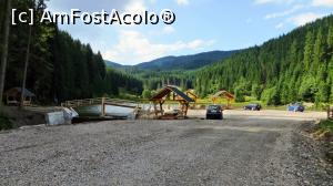 [P02] Zona de agrement Lacul Iezer. Inaugurată cu mult fast în 2016, dar practic nefuncțională, exceptând acest mobilier care poate fi folosit de turiștii ocazionali » foto by Lucien
 - 
<span class="allrVoted glyphicon glyphicon-heart hidden" id="av839234"></span>
<a class="m-l-10 hidden" id="sv839234" onclick="voting_Foto_DelVot(,839234,21669)" role="button">șterge vot <span class="glyphicon glyphicon-remove"></span></a>
<a id="v9839234" class=" c-red"  onclick="voting_Foto_SetVot(839234)" role="button"><span class="glyphicon glyphicon-heart-empty"></span> <b>LIKE</b> = Votează poza</a> <img class="hidden"  id="f839234W9" src="/imagini/loader.gif" border="0" /><span class="AjErrMes hidden" id="e839234ErM"></span>