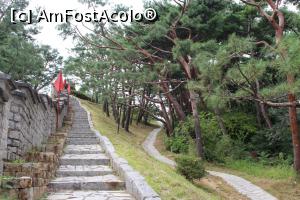 [P29] Suwon, Scări și Pini Coreeni prin Fortăreața Hwaseong » foto by mprofeanu
 - 
<span class="allrVoted glyphicon glyphicon-heart hidden" id="av840228"></span>
<a class="m-l-10 hidden" id="sv840228" onclick="voting_Foto_DelVot(,840228,21685)" role="button">șterge vot <span class="glyphicon glyphicon-remove"></span></a>
<a id="v9840228" class=" c-red"  onclick="voting_Foto_SetVot(840228)" role="button"><span class="glyphicon glyphicon-heart-empty"></span> <b>LIKE</b> = Votează poza</a> <img class="hidden"  id="f840228W9" src="/imagini/loader.gif" border="0" /><span class="AjErrMes hidden" id="e840228ErM"></span>