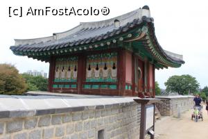 [P45] Suwon, Fortăreața Hwaseong, Turn frumos ornat » foto by mprofeanu
 - 
<span class="allrVoted glyphicon glyphicon-heart hidden" id="av840244"></span>
<a class="m-l-10 hidden" id="sv840244" onclick="voting_Foto_DelVot(,840244,21685)" role="button">șterge vot <span class="glyphicon glyphicon-remove"></span></a>
<a id="v9840244" class=" c-red"  onclick="voting_Foto_SetVot(840244)" role="button"><span class="glyphicon glyphicon-heart-empty"></span> <b>LIKE</b> = Votează poza</a> <img class="hidden"  id="f840244W9" src="/imagini/loader.gif" border="0" /><span class="AjErrMes hidden" id="e840244ErM"></span>