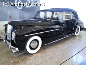 [P21] Austin 135 Sheerline Princess II, automobilul familiei regale din anii '50 » foto by Radu Tudoran
 - 
<span class="allrVoted glyphicon glyphicon-heart hidden" id="av840577"></span>
<a class="m-l-10 hidden" id="sv840577" onclick="voting_Foto_DelVot(,840577,21693)" role="button">șterge vot <span class="glyphicon glyphicon-remove"></span></a>
<a id="v9840577" class=" c-red"  onclick="voting_Foto_SetVot(840577)" role="button"><span class="glyphicon glyphicon-heart-empty"></span> <b>LIKE</b> = Votează poza</a> <img class="hidden"  id="f840577W9" src="/imagini/loader.gif" border="0" /><span class="AjErrMes hidden" id="e840577ErM"></span>
