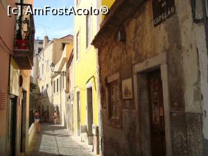 [P04] Rua de Capelao -leagănul nașterii muzicii fado » foto by mireille
 - 
<span class="allrVoted glyphicon glyphicon-heart hidden" id="av932301"></span>
<a class="m-l-10 hidden" id="sv932301" onclick="voting_Foto_DelVot(,932301,21709)" role="button">șterge vot <span class="glyphicon glyphicon-remove"></span></a>
<a id="v9932301" class=" c-red"  onclick="voting_Foto_SetVot(932301)" role="button"><span class="glyphicon glyphicon-heart-empty"></span> <b>LIKE</b> = Votează poza</a> <img class="hidden"  id="f932301W9" src="/imagini/loader.gif" border="0" /><span class="AjErrMes hidden" id="e932301ErM"></span>