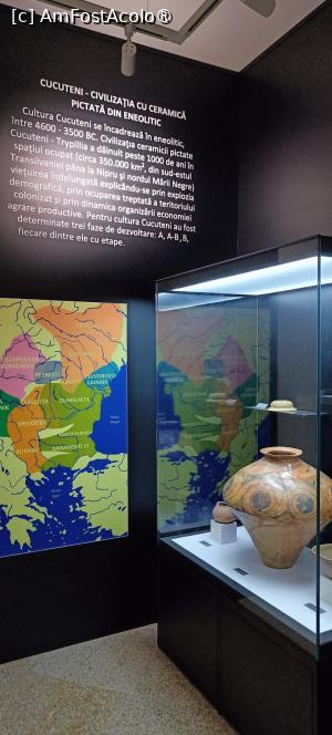 [P11] Sala Cucuteni. » foto by tata123 🔱
 - 
<span class="allrVoted glyphicon glyphicon-heart hidden" id="av1479469"></span>
<a class="m-l-10 hidden" id="sv1479469" onclick="voting_Foto_DelVot(,1479469,21718)" role="button">șterge vot <span class="glyphicon glyphicon-remove"></span></a>
<a id="v91479469" class=" c-red"  onclick="voting_Foto_SetVot(1479469)" role="button"><span class="glyphicon glyphicon-heart-empty"></span> <b>LIKE</b> = Votează poza</a> <img class="hidden"  id="f1479469W9" src="/imagini/loader.gif" border="0" /><span class="AjErrMes hidden" id="e1479469ErM"></span>