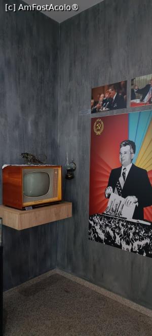 [P39] Peștele de sticlă și tv-ul alb-negru. » foto by tata123 🔱
 - 
<span class="allrVoted glyphicon glyphicon-heart hidden" id="av1479497"></span>
<a class="m-l-10 hidden" id="sv1479497" onclick="voting_Foto_DelVot(,1479497,21718)" role="button">șterge vot <span class="glyphicon glyphicon-remove"></span></a>
<a id="v91479497" class=" c-red"  onclick="voting_Foto_SetVot(1479497)" role="button"><span class="glyphicon glyphicon-heart-empty"></span> <b>LIKE</b> = Votează poza</a> <img class="hidden"  id="f1479497W9" src="/imagini/loader.gif" border="0" /><span class="AjErrMes hidden" id="e1479497ErM"></span>
