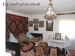[P28] Târpești - Muzeul de Artă Populară “Nicolae Popa”. În Casa cu măști. » foto by iulianic
 - 
<span class="allrVoted glyphicon glyphicon-heart hidden" id="av1190815"></span>
<a class="m-l-10 hidden" id="sv1190815" onclick="voting_Foto_DelVot(,1190815,21724)" role="button">șterge vot <span class="glyphicon glyphicon-remove"></span></a>
<a id="v91190815" class=" c-red"  onclick="voting_Foto_SetVot(1190815)" role="button"><span class="glyphicon glyphicon-heart-empty"></span> <b>LIKE</b> = Votează poza</a> <img class="hidden"  id="f1190815W9" src="/imagini/loader.gif" border="0" /><span class="AjErrMes hidden" id="e1190815ErM"></span>