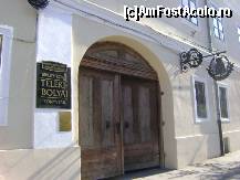[P01] Biblioteca Teleki - Bolyai - Tg. Mures - intrarea in biblioteca » foto by biancuta
 - 
<span class="allrVoted glyphicon glyphicon-heart hidden" id="av144860"></span>
<a class="m-l-10 hidden" id="sv144860" onclick="voting_Foto_DelVot(,144860,21744)" role="button">șterge vot <span class="glyphicon glyphicon-remove"></span></a>
<a id="v9144860" class=" c-red"  onclick="voting_Foto_SetVot(144860)" role="button"><span class="glyphicon glyphicon-heart-empty"></span> <b>LIKE</b> = Votează poza</a> <img class="hidden"  id="f144860W9" src="/imagini/loader.gif" border="0" /><span class="AjErrMes hidden" id="e144860ErM"></span>