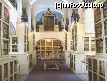 [P03] Biblioteca Teleki - Bolyai Tg. Mures - vedere din interior » foto by biancuta
 - 
<span class="allrVoted glyphicon glyphicon-heart hidden" id="av144870"></span>
<a class="m-l-10 hidden" id="sv144870" onclick="voting_Foto_DelVot(,144870,21744)" role="button">șterge vot <span class="glyphicon glyphicon-remove"></span></a>
<a id="v9144870" class=" c-red"  onclick="voting_Foto_SetVot(144870)" role="button"><span class="glyphicon glyphicon-heart-empty"></span> <b>LIKE</b> = Votează poza</a> <img class="hidden"  id="f144870W9" src="/imagini/loader.gif" border="0" /><span class="AjErrMes hidden" id="e144870ErM"></span>