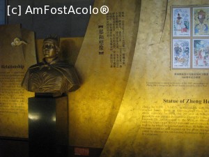 [P19] Beijing - mormintele dinastiei Ming, Sala Ofrandelor, bustul amiralului Zheng He » foto by mishu
 - 
<span class="allrVoted glyphicon glyphicon-heart hidden" id="av706125"></span>
<a class="m-l-10 hidden" id="sv706125" onclick="voting_Foto_DelVot(,706125,21753)" role="button">șterge vot <span class="glyphicon glyphicon-remove"></span></a>
<a id="v9706125" class=" c-red"  onclick="voting_Foto_SetVot(706125)" role="button"><span class="glyphicon glyphicon-heart-empty"></span> <b>LIKE</b> = Votează poza</a> <img class="hidden"  id="f706125W9" src="/imagini/loader.gif" border="0" /><span class="AjErrMes hidden" id="e706125ErM"></span>