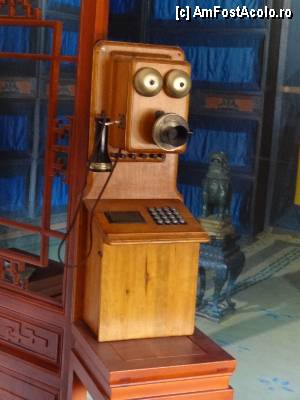 [P169] Telefonul imperial inca... functionabil!  » foto by Marian Preda
 - 
<span class="allrVoted glyphicon glyphicon-heart hidden" id="av381846"></span>
<a class="m-l-10 hidden" id="sv381846" onclick="voting_Foto_DelVot(,381846,21755)" role="button">șterge vot <span class="glyphicon glyphicon-remove"></span></a>
<a id="v9381846" class=" c-red"  onclick="voting_Foto_SetVot(381846)" role="button"><span class="glyphicon glyphicon-heart-empty"></span> <b>LIKE</b> = Votează poza</a> <img class="hidden"  id="f381846W9" src="/imagini/loader.gif" border="0" /><span class="AjErrMes hidden" id="e381846ErM"></span>