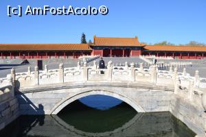 [P10] Pod peste canal, in fundal o cladire anexa » foto by AZE
 - 
<span class="allrVoted glyphicon glyphicon-heart hidden" id="av846297"></span>
<a class="m-l-10 hidden" id="sv846297" onclick="voting_Foto_DelVot(,846297,21755)" role="button">șterge vot <span class="glyphicon glyphicon-remove"></span></a>
<a id="v9846297" class=" c-red"  onclick="voting_Foto_SetVot(846297)" role="button"><span class="glyphicon glyphicon-heart-empty"></span> <b>LIKE</b> = Votează poza</a> <img class="hidden"  id="f846297W9" src="/imagini/loader.gif" border="0" /><span class="AjErrMes hidden" id="e846297ErM"></span>