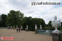 [P94] Parcul Palatului Charlottenburg » foto by Costi
 - 
<span class="allrVoted glyphicon glyphicon-heart hidden" id="av313504"></span>
<a class="m-l-10 hidden" id="sv313504" onclick="voting_Foto_DelVot(,313504,21770)" role="button">șterge vot <span class="glyphicon glyphicon-remove"></span></a>
<a id="v9313504" class=" c-red"  onclick="voting_Foto_SetVot(313504)" role="button"><span class="glyphicon glyphicon-heart-empty"></span> <b>LIKE</b> = Votează poza</a> <img class="hidden"  id="f313504W9" src="/imagini/loader.gif" border="0" /><span class="AjErrMes hidden" id="e313504ErM"></span>
