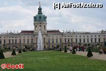 [P96] Palatul Charlottenburg » foto by Costi
 - 
<span class="allrVoted glyphicon glyphicon-heart hidden" id="av313506"></span>
<a class="m-l-10 hidden" id="sv313506" onclick="voting_Foto_DelVot(,313506,21770)" role="button">șterge vot <span class="glyphicon glyphicon-remove"></span></a>
<a id="v9313506" class=" c-red"  onclick="voting_Foto_SetVot(313506)" role="button"><span class="glyphicon glyphicon-heart-empty"></span> <b>LIKE</b> = Votează poza</a> <img class="hidden"  id="f313506W9" src="/imagini/loader.gif" border="0" /><span class="AjErrMes hidden" id="e313506ErM"></span>