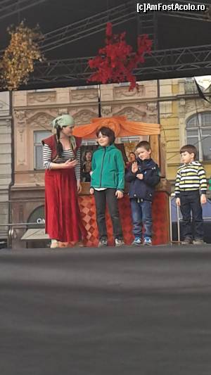[P15] Praga - Old Town Square - teatru de papusi pentru copii » foto by Pragheza_Gotica
 - 
<span class="allrVoted glyphicon glyphicon-heart hidden" id="av503519"></span>
<a class="m-l-10 hidden" id="sv503519" onclick="voting_Foto_DelVot(,503519,21775)" role="button">șterge vot <span class="glyphicon glyphicon-remove"></span></a>
<a id="v9503519" class=" c-red"  onclick="voting_Foto_SetVot(503519)" role="button"><span class="glyphicon glyphicon-heart-empty"></span> <b>LIKE</b> = Votează poza</a> <img class="hidden"  id="f503519W9" src="/imagini/loader.gif" border="0" /><span class="AjErrMes hidden" id="e503519ErM"></span>