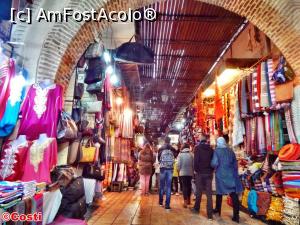 [P24] În medina din Marrakech » foto by Costi
 - 
<span class="allrVoted glyphicon glyphicon-heart hidden" id="av845940"></span>
<a class="m-l-10 hidden" id="sv845940" onclick="voting_Foto_DelVot(,845940,21779)" role="button">șterge vot <span class="glyphicon glyphicon-remove"></span></a>
<a id="v9845940" class=" c-red"  onclick="voting_Foto_SetVot(845940)" role="button"><span class="glyphicon glyphicon-heart-empty"></span> <b>LIKE</b> = Votează poza</a> <img class="hidden"  id="f845940W9" src="/imagini/loader.gif" border="0" /><span class="AjErrMes hidden" id="e845940ErM"></span>
