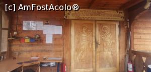 [P22] Intrarea în biserica de lemn. » foto by Aurici
 - 
<span class="allrVoted glyphicon glyphicon-heart hidden" id="av1218693"></span>
<a class="m-l-10 hidden" id="sv1218693" onclick="voting_Foto_DelVot(,1218693,21781)" role="button">șterge vot <span class="glyphicon glyphicon-remove"></span></a>
<a id="v91218693" class=" c-red"  onclick="voting_Foto_SetVot(1218693)" role="button"><span class="glyphicon glyphicon-heart-empty"></span> <b>LIKE</b> = Votează poza</a> <img class="hidden"  id="f1218693W9" src="/imagini/loader.gif" border="0" /><span class="AjErrMes hidden" id="e1218693ErM"></span>