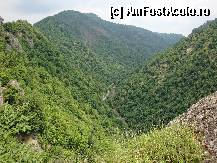 [P46] Mănăstirea Cetățuia Negru Vodă : o privire spre Valea Chiliilor , de la înălțimea stâncii libațiilor geto-dacice » foto by mariana.olaru
 - 
<span class="allrVoted glyphicon glyphicon-heart hidden" id="av278776"></span>
<a class="m-l-10 hidden" id="sv278776" onclick="voting_Foto_DelVot(,278776,21781)" role="button">șterge vot <span class="glyphicon glyphicon-remove"></span></a>
<a id="v9278776" class=" c-red"  onclick="voting_Foto_SetVot(278776)" role="button"><span class="glyphicon glyphicon-heart-empty"></span> <b>LIKE</b> = Votează poza</a> <img class="hidden"  id="f278776W9" src="/imagini/loader.gif" border="0" /><span class="AjErrMes hidden" id="e278776ErM"></span>