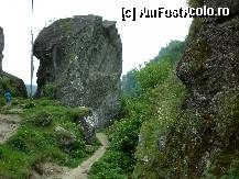 [P08] Poteca printre stânci ce duce spre Mănăstirea Cetățuia Negru-Vodă » foto by mariana.olaru
 - 
<span class="allrVoted glyphicon glyphicon-heart hidden" id="av278691"></span>
<a class="m-l-10 hidden" id="sv278691" onclick="voting_Foto_DelVot(,278691,21781)" role="button">șterge vot <span class="glyphicon glyphicon-remove"></span></a>
<a id="v9278691" class=" c-red"  onclick="voting_Foto_SetVot(278691)" role="button"><span class="glyphicon glyphicon-heart-empty"></span> <b>LIKE</b> = Votează poza</a> <img class="hidden"  id="f278691W9" src="/imagini/loader.gif" border="0" /><span class="AjErrMes hidden" id="e278691ErM"></span>