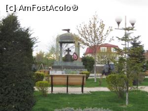 [P25] Monumentul Eroilor - comuna Chiajna.  » foto by tata123 🔱
 - 
<span class="allrVoted glyphicon glyphicon-heart hidden" id="av846378"></span>
<a class="m-l-10 hidden" id="sv846378" onclick="voting_Foto_DelVot(,846378,21785)" role="button">șterge vot <span class="glyphicon glyphicon-remove"></span></a>
<a id="v9846378" class=" c-red"  onclick="voting_Foto_SetVot(846378)" role="button"><span class="glyphicon glyphicon-heart-empty"></span> <b>LIKE</b> = Votează poza</a> <img class="hidden"  id="f846378W9" src="/imagini/loader.gif" border="0" /><span class="AjErrMes hidden" id="e846378ErM"></span>