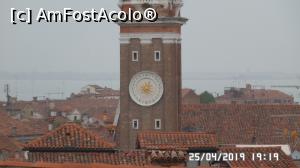 [P24] Veneția văzută de pe terasa de la T Fondaco dei Tedeschi by DFS » foto by ungureanica
 - 
<span class="allrVoted glyphicon glyphicon-heart hidden" id="av1077923"></span>
<a class="m-l-10 hidden" id="sv1077923" onclick="voting_Foto_DelVot(,1077923,21809)" role="button">șterge vot <span class="glyphicon glyphicon-remove"></span></a>
<a id="v91077923" class=" c-red"  onclick="voting_Foto_SetVot(1077923)" role="button"><span class="glyphicon glyphicon-heart-empty"></span> <b>LIKE</b> = Votează poza</a> <img class="hidden"  id="f1077923W9" src="/imagini/loader.gif" border="0" /><span class="AjErrMes hidden" id="e1077923ErM"></span>