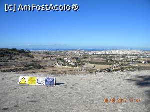 [P18] Mdina, vedeam și marea...  » foto by krisstinna
 - 
<span class="allrVoted glyphicon glyphicon-heart hidden" id="av913358"></span>
<a class="m-l-10 hidden" id="sv913358" onclick="voting_Foto_DelVot(,913358,21813)" role="button">șterge vot <span class="glyphicon glyphicon-remove"></span></a>
<a id="v9913358" class=" c-red"  onclick="voting_Foto_SetVot(913358)" role="button"><span class="glyphicon glyphicon-heart-empty"></span> <b>LIKE</b> = Votează poza</a> <img class="hidden"  id="f913358W9" src="/imagini/loader.gif" border="0" /><span class="AjErrMes hidden" id="e913358ErM"></span>