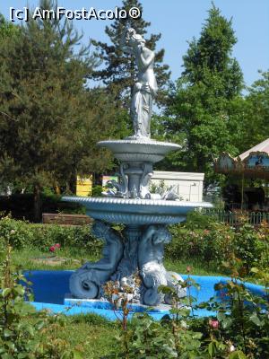 [P11] București - Parcul Tei. Fântâna cu nimfă. » foto by iulianic
 - 
<span class="allrVoted glyphicon glyphicon-heart hidden" id="av1366174"></span>
<a class="m-l-10 hidden" id="sv1366174" onclick="voting_Foto_DelVot(,1366174,21819)" role="button">șterge vot <span class="glyphicon glyphicon-remove"></span></a>
<a id="v91366174" class=" c-red"  onclick="voting_Foto_SetVot(1366174)" role="button"><span class="glyphicon glyphicon-heart-empty"></span> <b>LIKE</b> = Votează poza</a> <img class="hidden"  id="f1366174W9" src="/imagini/loader.gif" border="0" /><span class="AjErrMes hidden" id="e1366174ErM"></span>