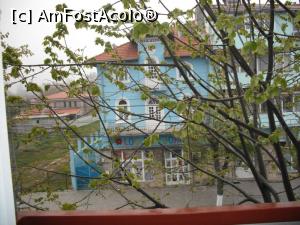 [P13] Vedere din balcon, prin tei, spre stradă.  » foto by Zoazore
 - 
<span class="allrVoted glyphicon glyphicon-heart hidden" id="av850500"></span>
<a class="m-l-10 hidden" id="sv850500" onclick="voting_Foto_DelVot(,850500,21827)" role="button">șterge vot <span class="glyphicon glyphicon-remove"></span></a>
<a id="v9850500" class=" c-red"  onclick="voting_Foto_SetVot(850500)" role="button"><span class="glyphicon glyphicon-heart-empty"></span> <b>LIKE</b> = Votează poza</a> <img class="hidden"  id="f850500W9" src="/imagini/loader.gif" border="0" /><span class="AjErrMes hidden" id="e850500ErM"></span>