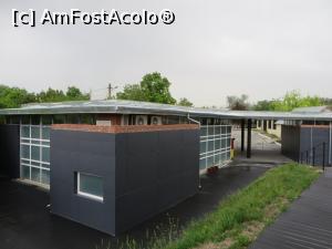 [P01] Centrul de primire de la intrarea în Cetatea Sucidava (aici se află și micul muzeu).  » foto by tata123 🔱
 - 
<span class="allrVoted glyphicon glyphicon-heart hidden" id="av850717"></span>
<a class="m-l-10 hidden" id="sv850717" onclick="voting_Foto_DelVot(,850717,21840)" role="button">șterge vot <span class="glyphicon glyphicon-remove"></span></a>
<a id="v9850717" class=" c-red"  onclick="voting_Foto_SetVot(850717)" role="button"><span class="glyphicon glyphicon-heart-empty"></span> <b>LIKE</b> = Votează poza</a> <img class="hidden"  id="f850717W9" src="/imagini/loader.gif" border="0" /><span class="AjErrMes hidden" id="e850717ErM"></span>