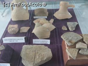 [P28] Însemne creștine - Muzeul Cetății Sucidava.  » foto by tata123 🔱
 - 
<span class="allrVoted glyphicon glyphicon-heart hidden" id="av850768"></span>
<a class="m-l-10 hidden" id="sv850768" onclick="voting_Foto_DelVot(,850768,21840)" role="button">șterge vot <span class="glyphicon glyphicon-remove"></span></a>
<a id="v9850768" class=" c-red"  onclick="voting_Foto_SetVot(850768)" role="button"><span class="glyphicon glyphicon-heart-empty"></span> <b>LIKE</b> = Votează poza</a> <img class="hidden"  id="f850768W9" src="/imagini/loader.gif" border="0" /><span class="AjErrMes hidden" id="e850768ErM"></span>