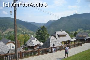 [P01] Vedere din satuc » foto by alyna_sv
 - 
<span class="allrVoted glyphicon glyphicon-heart hidden" id="av799168"></span>
<a class="m-l-10 hidden" id="sv799168" onclick="voting_Foto_DelVot(,799168,21860)" role="button">șterge vot <span class="glyphicon glyphicon-remove"></span></a>
<a id="v9799168" class=" c-red"  onclick="voting_Foto_SetVot(799168)" role="button"><span class="glyphicon glyphicon-heart-empty"></span> <b>LIKE</b> = Votează poza</a> <img class="hidden"  id="f799168W9" src="/imagini/loader.gif" border="0" /><span class="AjErrMes hidden" id="e799168ErM"></span>