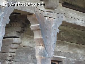 [P11] Arhitectură tradițională din lemn - Corund.  » foto by tata123 🔱
 - 
<span class="allrVoted glyphicon glyphicon-heart hidden" id="av799819"></span>
<a class="m-l-10 hidden" id="sv799819" onclick="voting_Foto_DelVot(,799819,21866)" role="button">șterge vot <span class="glyphicon glyphicon-remove"></span></a>
<a id="v9799819" class=" c-red"  onclick="voting_Foto_SetVot(799819)" role="button"><span class="glyphicon glyphicon-heart-empty"></span> <b>LIKE</b> = Votează poza</a> <img class="hidden"  id="f799819W9" src="/imagini/loader.gif" border="0" /><span class="AjErrMes hidden" id="e799819ErM"></span>