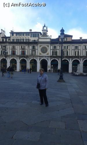[P07] Brescia
Piazza Loggia » foto by neilsimon
 - 
<span class="allrVoted glyphicon glyphicon-heart hidden" id="av853066"></span>
<a class="m-l-10 hidden" id="sv853066" onclick="voting_Foto_DelVot(,853066,21886)" role="button">șterge vot <span class="glyphicon glyphicon-remove"></span></a>
<a id="v9853066" class=" c-red"  onclick="voting_Foto_SetVot(853066)" role="button"><span class="glyphicon glyphicon-heart-empty"></span> <b>LIKE</b> = Votează poza</a> <img class="hidden"  id="f853066W9" src="/imagini/loader.gif" border="0" /><span class="AjErrMes hidden" id="e853066ErM"></span>
