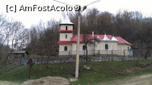 [P18] La pas pe Valea Ampoiței - Biserica de la intrarea în Lunca Ampoiței, imediat la ieșirea din Cheile Ampoiței. Eu am continuat pe drumul forestier, de lângă biserică.  » foto by bogumil
 - 
<span class="allrVoted glyphicon glyphicon-heart hidden" id="av727976"></span>
<a class="m-l-10 hidden" id="sv727976" onclick="voting_Foto_DelVot(,727976,21901)" role="button">șterge vot <span class="glyphicon glyphicon-remove"></span></a>
<a id="v9727976" class=" c-red"  onclick="voting_Foto_SetVot(727976)" role="button"><span class="glyphicon glyphicon-heart-empty"></span> <b>LIKE</b> = Votează poza</a> <img class="hidden"  id="f727976W9" src="/imagini/loader.gif" border="0" /><span class="AjErrMes hidden" id="e727976ErM"></span>