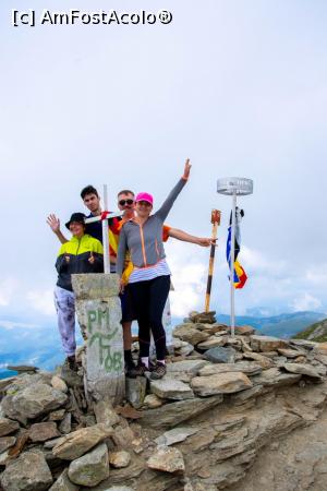 [P13] Victorie !!! Varful Parangul Mare, 2519 metri » foto by raducondurache
 - 
<span class="allrVoted glyphicon glyphicon-heart hidden" id="av1247221"></span>
<a class="m-l-10 hidden" id="sv1247221" onclick="voting_Foto_DelVot(,1247221,21910)" role="button">șterge vot <span class="glyphicon glyphicon-remove"></span></a>
<a id="v91247221" class=" c-red"  onclick="voting_Foto_SetVot(1247221)" role="button"><span class="glyphicon glyphicon-heart-empty"></span> <b>LIKE</b> = Votează poza</a> <img class="hidden"  id="f1247221W9" src="/imagini/loader.gif" border="0" /><span class="AjErrMes hidden" id="e1247221ErM"></span>