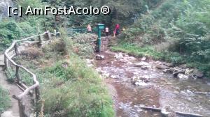 [P16] Ca sa ajungi din sosea, la intrarea in pestera, trebuie sa cobori pe niste scari de lemn » foto by dorgo
 - 
<span class="allrVoted glyphicon glyphicon-heart hidden" id="av1126988"></span>
<a class="m-l-10 hidden" id="sv1126988" onclick="voting_Foto_DelVot(,1126988,21910)" role="button">șterge vot <span class="glyphicon glyphicon-remove"></span></a>
<a id="v91126988" class=" c-red"  onclick="voting_Foto_SetVot(1126988)" role="button"><span class="glyphicon glyphicon-heart-empty"></span> <b>LIKE</b> = Votează poza</a> <img class="hidden"  id="f1126988W9" src="/imagini/loader.gif" border="0" /><span class="AjErrMes hidden" id="e1126988ErM"></span>