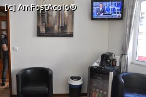[P06] Imagini din receptia pensiunii. De notat ca fata de alte pensiuni sau hoteluri unde pentru late check in (dupa orele 18-20) trebuia sa achiti o suprataxa de 25 de euro, aici serviciul era gratuit » foto by alunelu69
 - 
<span class="allrVoted glyphicon glyphicon-heart hidden" id="av856727"></span>
<a class="m-l-10 hidden" id="sv856727" onclick="voting_Foto_DelVot(,856727,21926)" role="button">șterge vot <span class="glyphicon glyphicon-remove"></span></a>
<a id="v9856727" class=" c-red"  onclick="voting_Foto_SetVot(856727)" role="button"><span class="glyphicon glyphicon-heart-empty"></span> <b>LIKE</b> = Votează poza</a> <img class="hidden"  id="f856727W9" src="/imagini/loader.gif" border="0" /><span class="AjErrMes hidden" id="e856727ErM"></span>