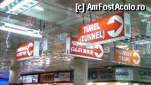 [P46] In pasajul subteran din celalalt capat al Podului Galata, in Karaköy. Se poate merge inspre tramvai, podul galata, Tünel, si Cheiul Karaköy. » foto by TraianS
 - 
<span class="allrVoted glyphicon glyphicon-heart hidden" id="av315923"></span>
<a class="m-l-10 hidden" id="sv315923" onclick="voting_Foto_DelVot(,315923,21951)" role="button">șterge vot <span class="glyphicon glyphicon-remove"></span></a>
<a id="v9315923" class=" c-red"  onclick="voting_Foto_SetVot(315923)" role="button"><span class="glyphicon glyphicon-heart-empty"></span> <b>LIKE</b> = Votează poza</a> <img class="hidden"  id="f315923W9" src="/imagini/loader.gif" border="0" /><span class="AjErrMes hidden" id="e315923ErM"></span>